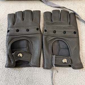 Ermenegildo Zegna Men's Black Perforated Leather Fingerless Driving Gloves